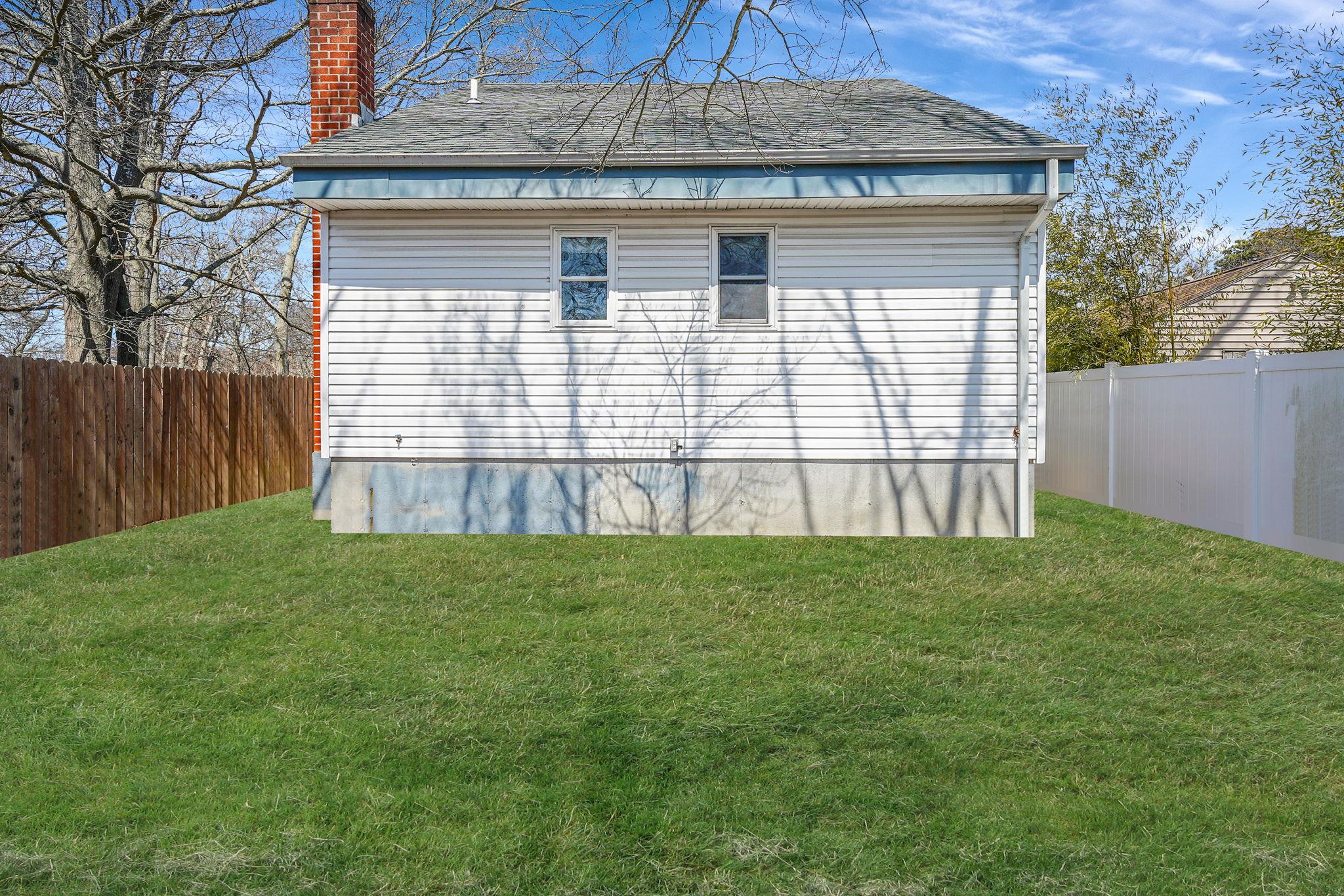 214 Mastic Boulevard, Mastic, New York image 19