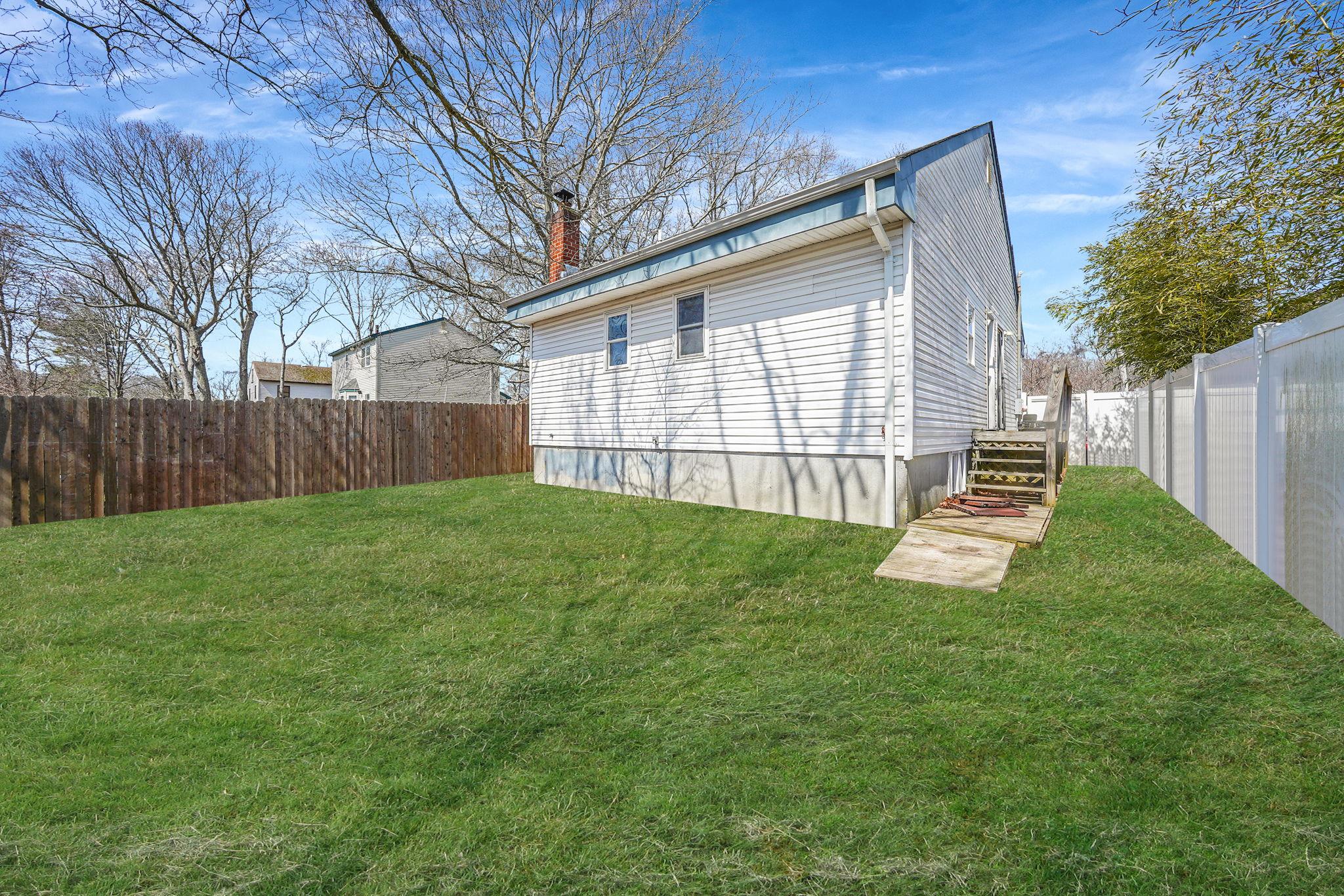 214 Mastic Boulevard, Mastic, New York image 20