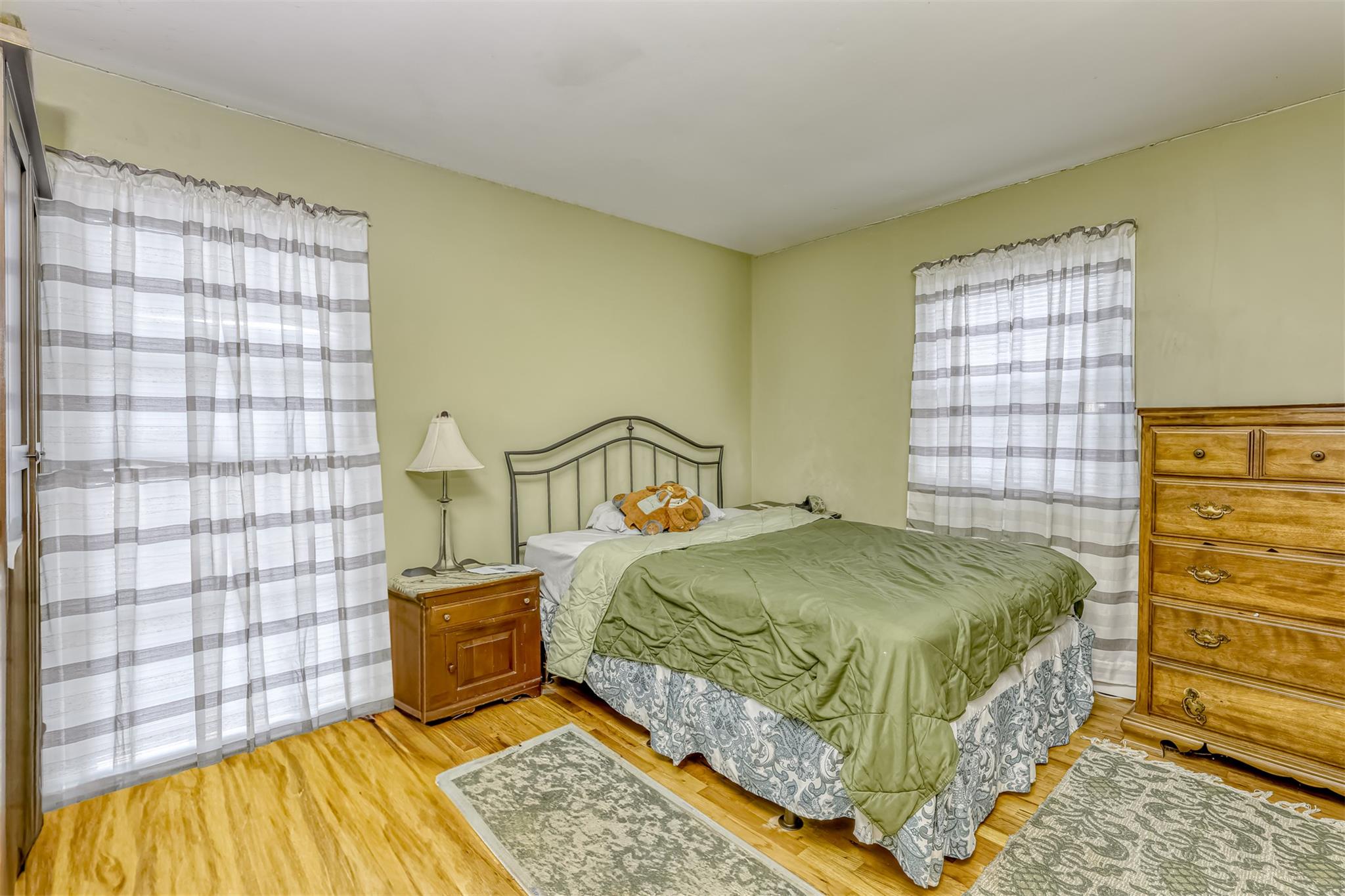4 Stacie Lane, Spring Valley, New York image 17