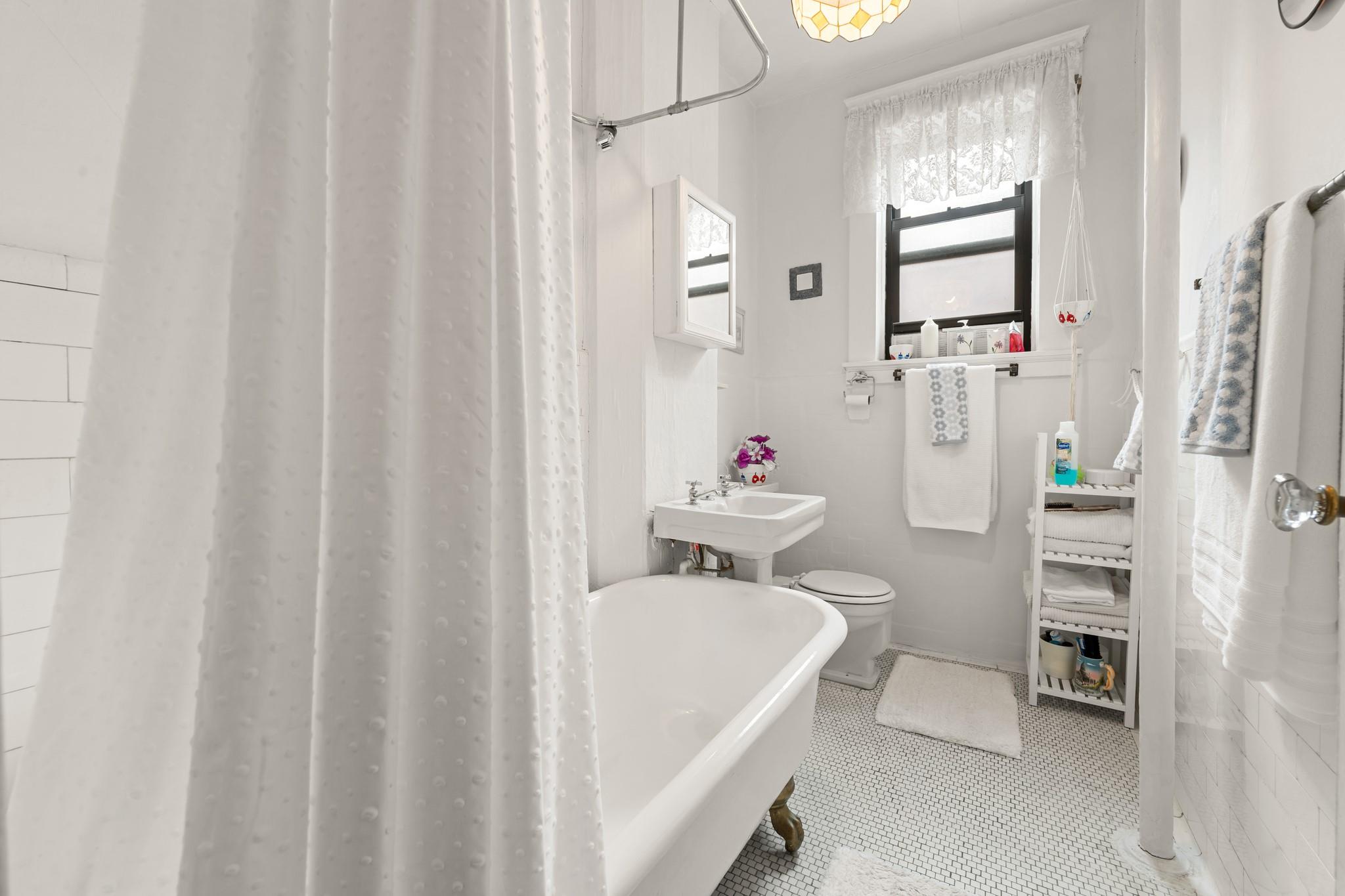 33-21 82nd Street #51, Jackson Heights, New York image 10