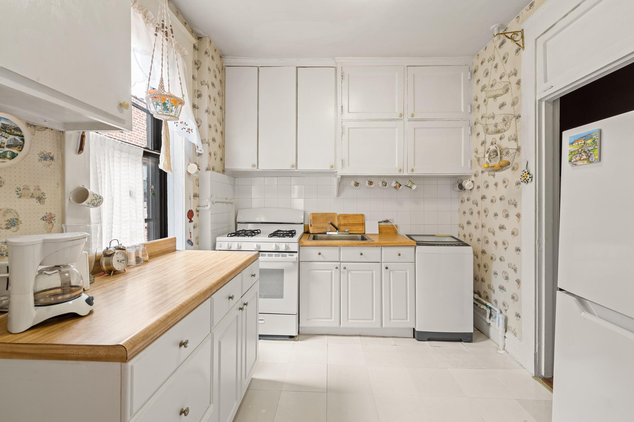 33-21 82nd Street #51, Jackson Heights, New York image 6