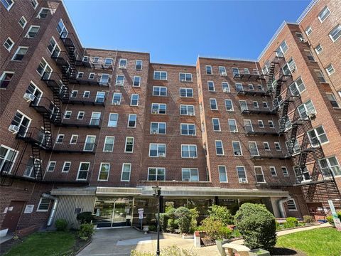 84-50 169th Street #610 Jamaica Hills NY 11432