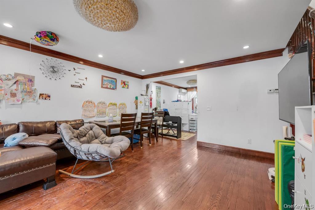 6906 Fresh Meadow Lane