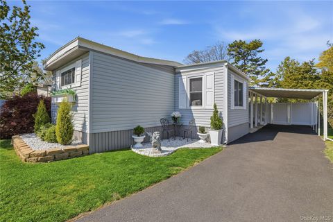 Mobile Home For Sale - 36 Sunflower Dr<br/> Bohemia, NY 11716