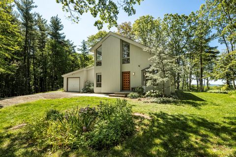 66 Beacon Hill Road Call Listing Agent NY 12060
