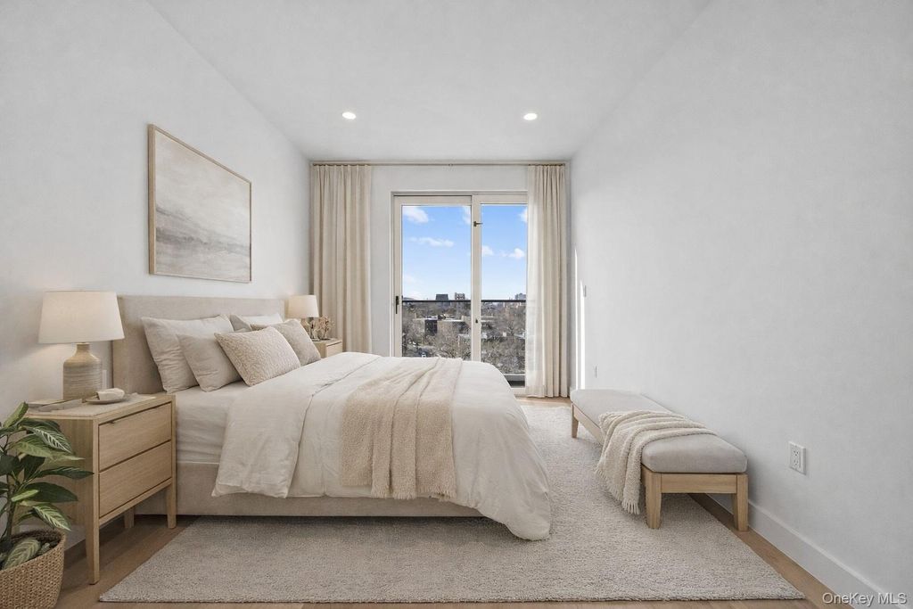 Photo of 150-02 Northern Boulevard #6E, Flushing, NY 11354 (MLS # 950359)