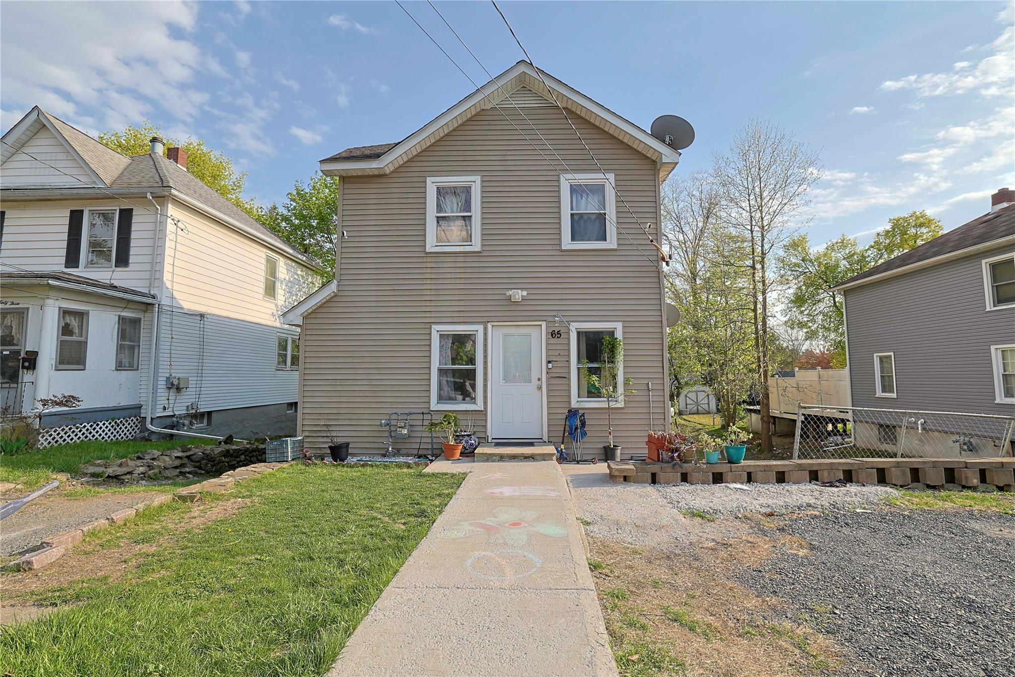 65 Poplar Street, Newburgh, New York image 1