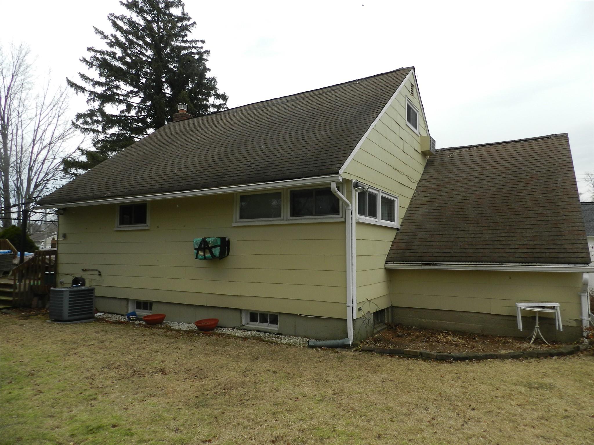9 W Leland Street, East Northport, New York image 11