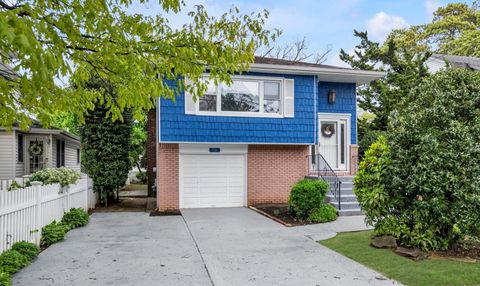 76 Melrose Avenue, Lynbrook, NY 11563 - MLS#: 858891