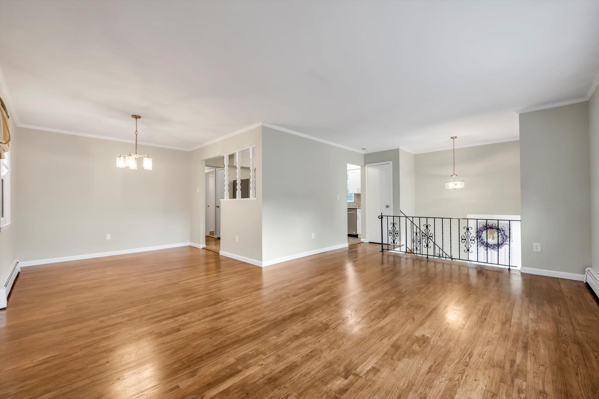 76 Melrose Avenue, Lynbrook, New York image 8