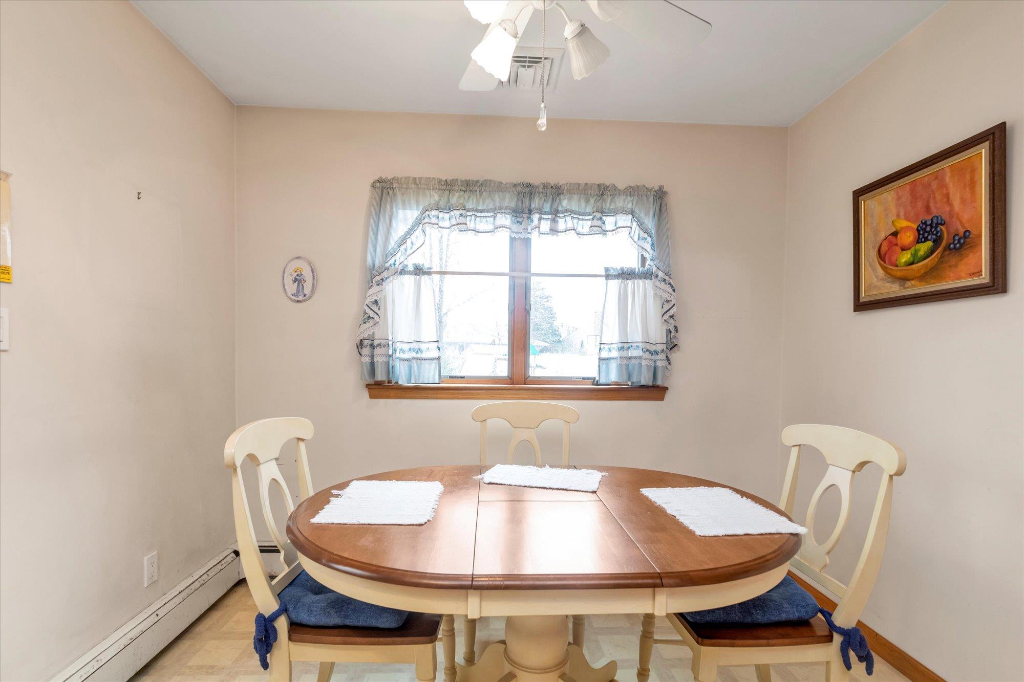 2199 Clover Court, East Meadow, New York image 10