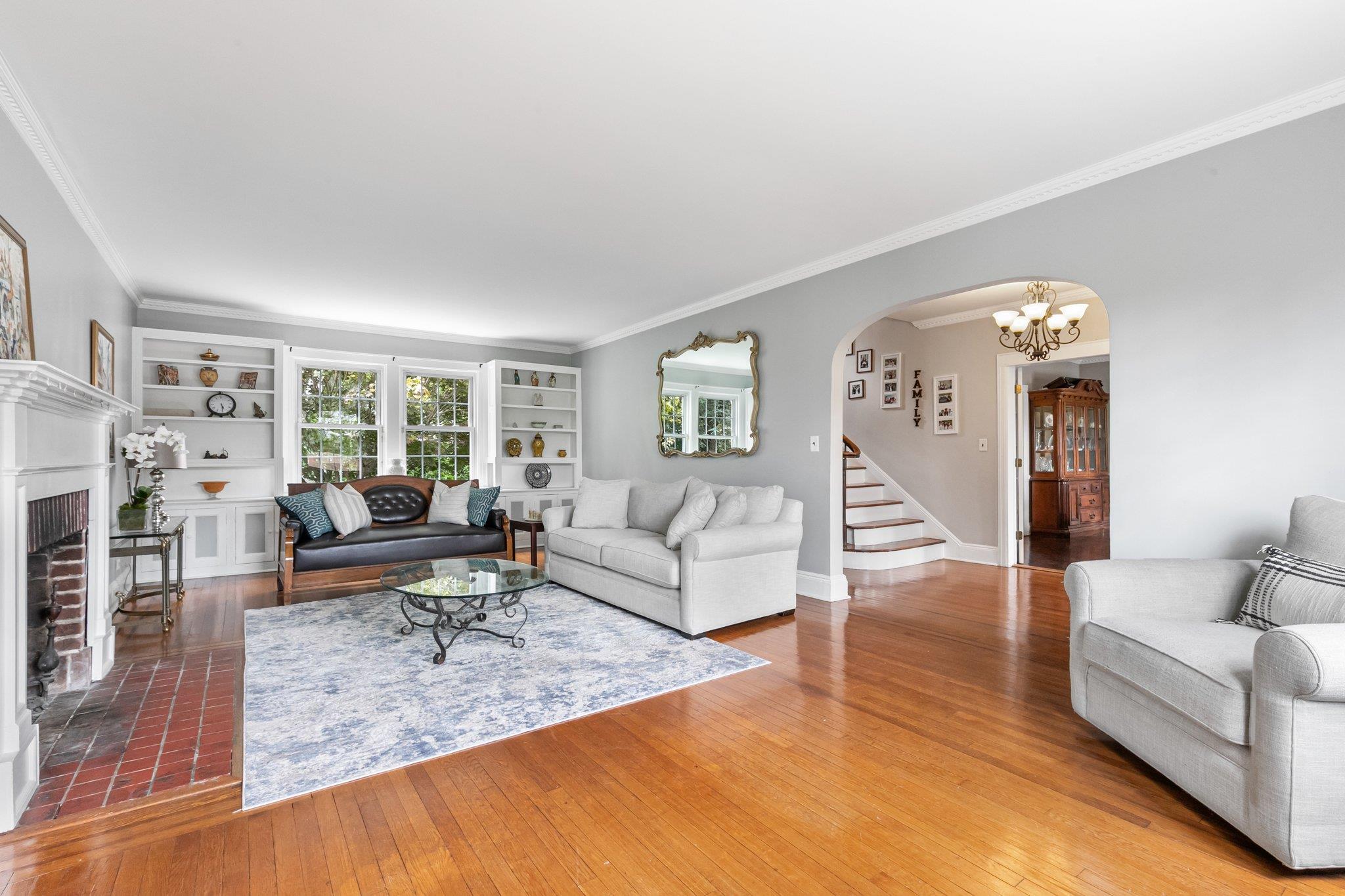 22 Foothill Road, Bronxville, New York image 5