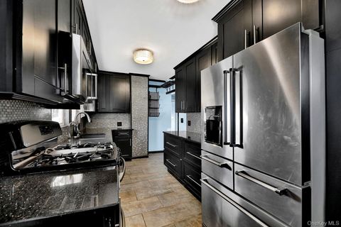 94 Woods Avenue Roosevelt NY 11575