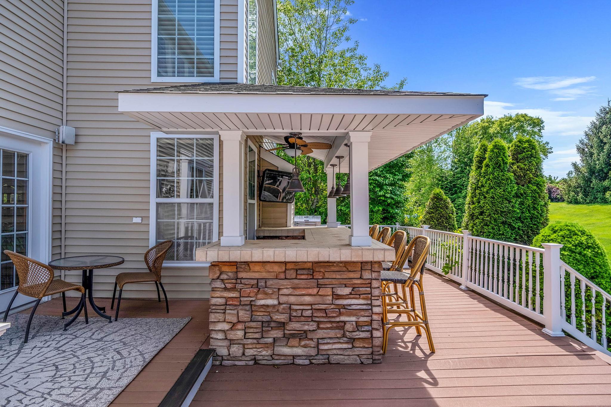 29 Pinehurst Drive, Mount Sinai, New York image 40