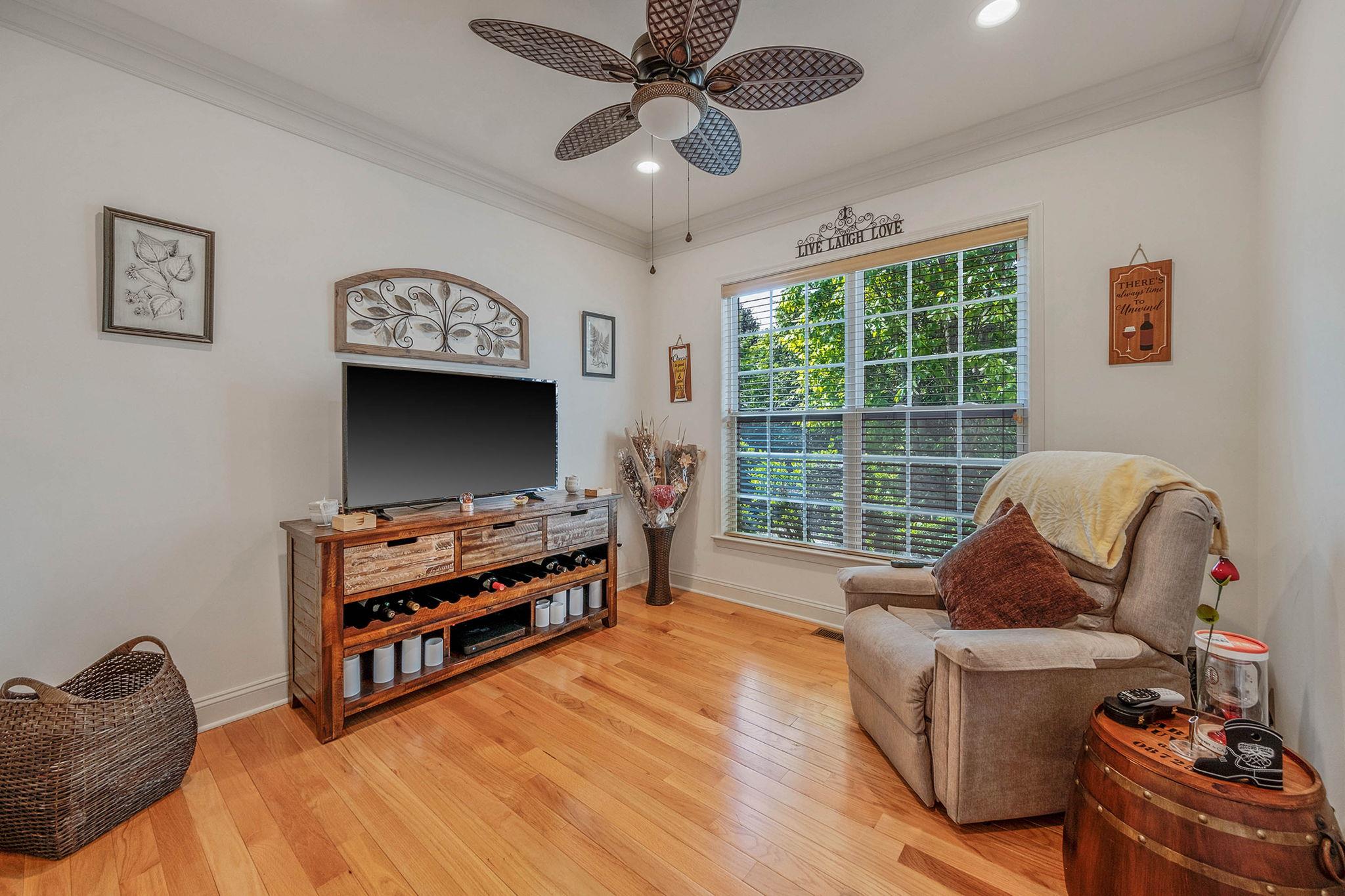 29 Pinehurst Drive, Mount Sinai, New York image 20