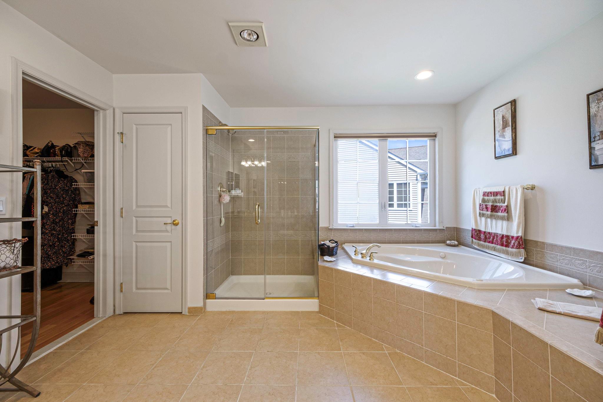 29 Pinehurst Drive, Mount Sinai, New York image 26