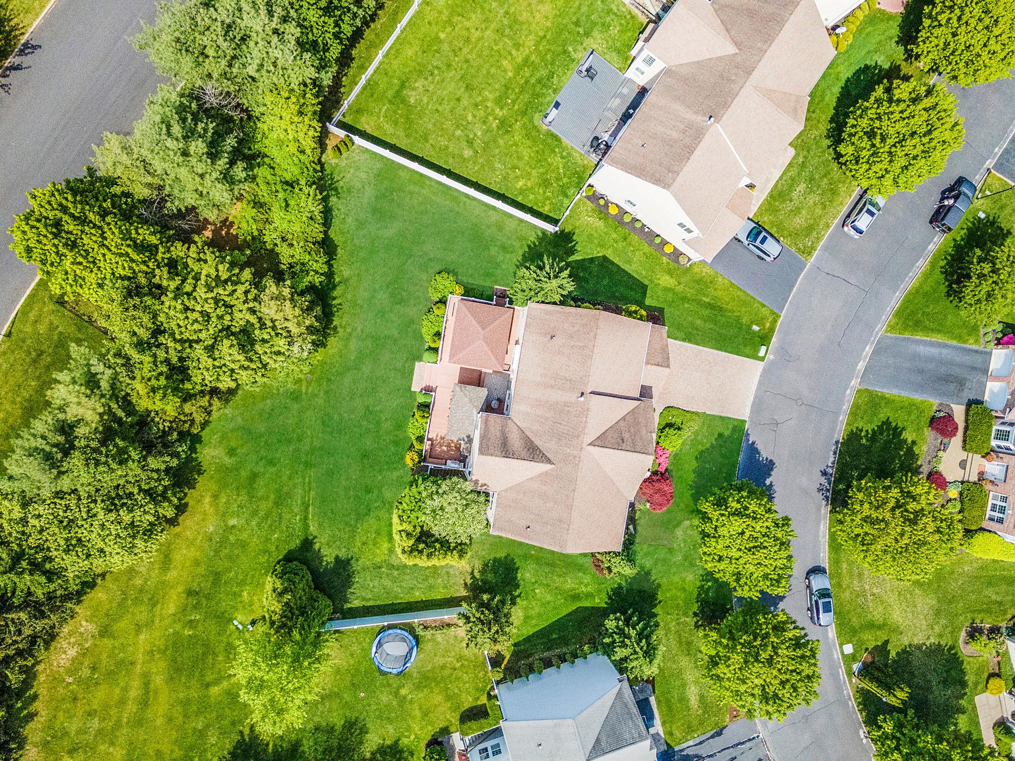 29 Pinehurst Drive, Mount Sinai, New York image 47