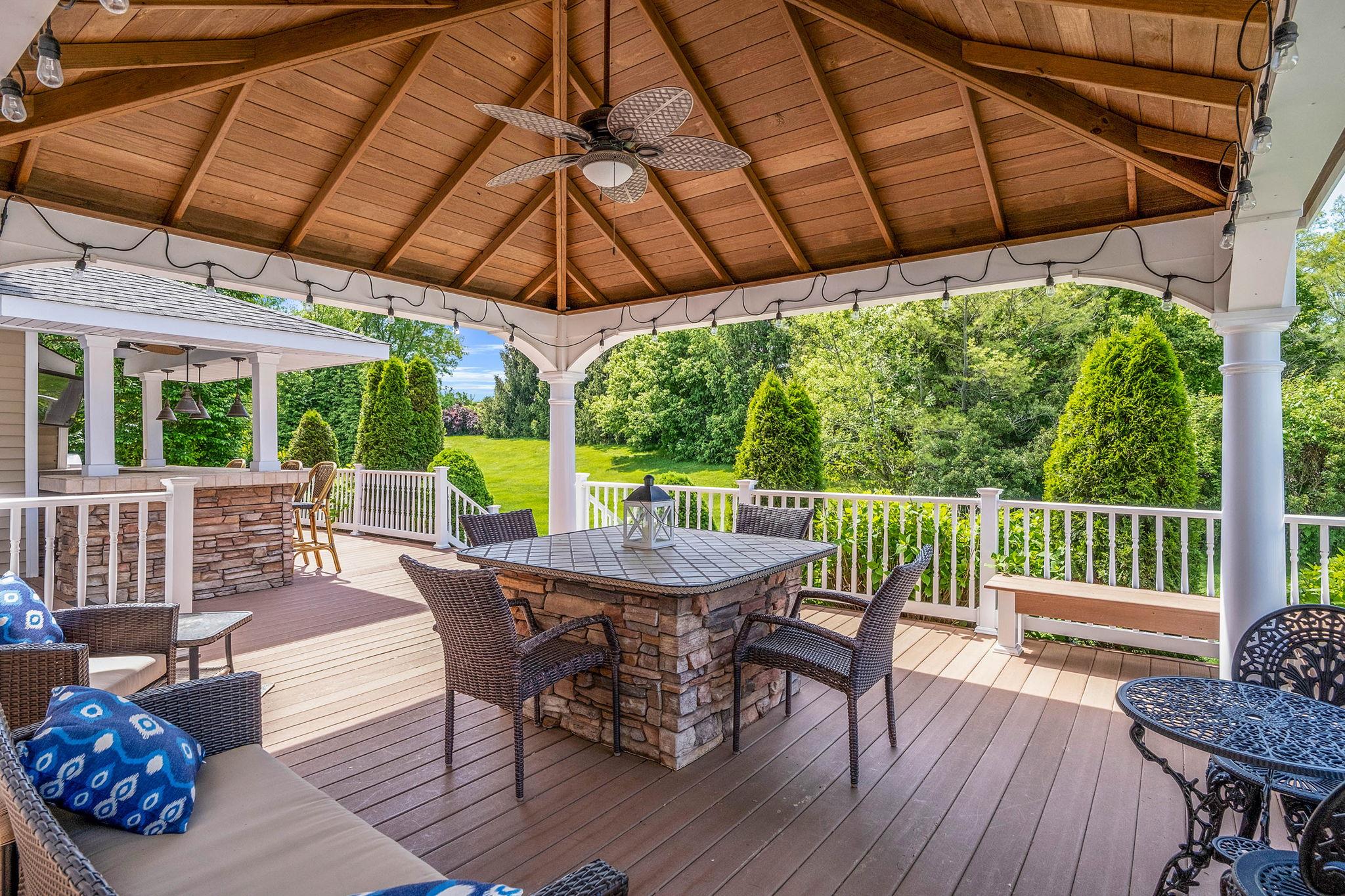 29 Pinehurst Drive, Mount Sinai, New York image 41