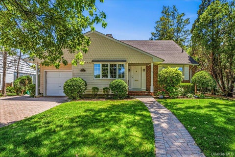 Homes For Sale - 50 Yale Street<br/> Nassau County, Garden City, NY 11530