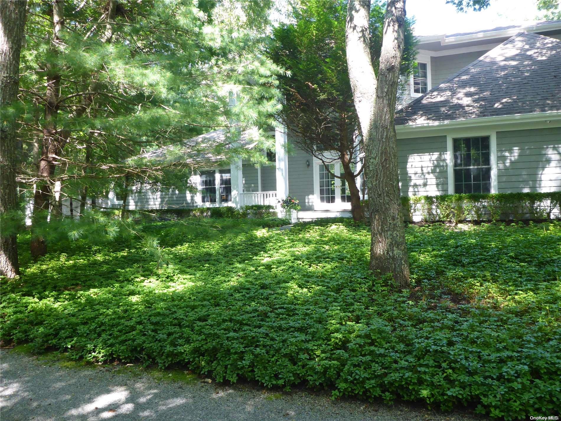 2 Grape Arbor Lane, East Hampton, New York image 1