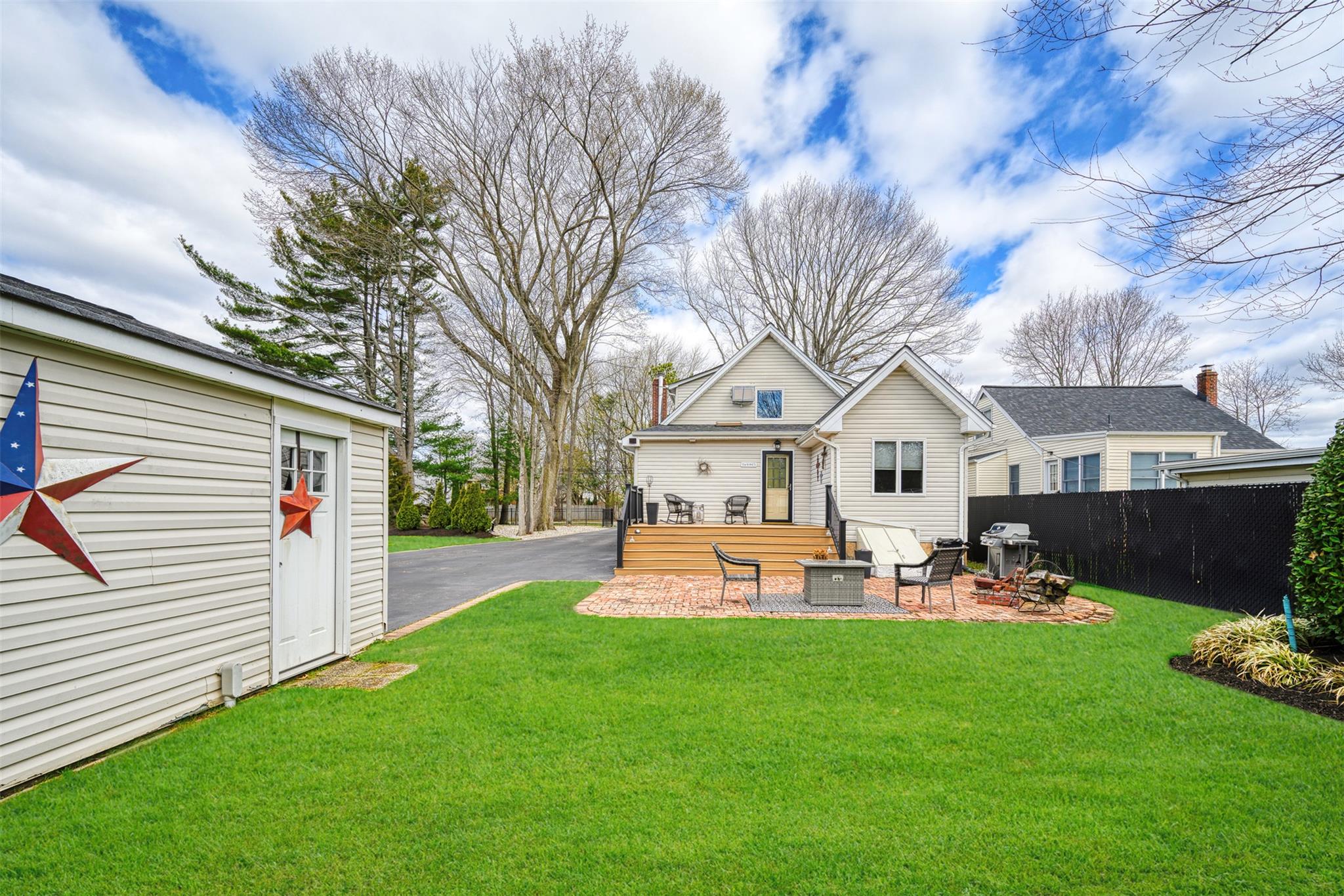 120 Floral Park Street, Islip Terrace, New York image 41