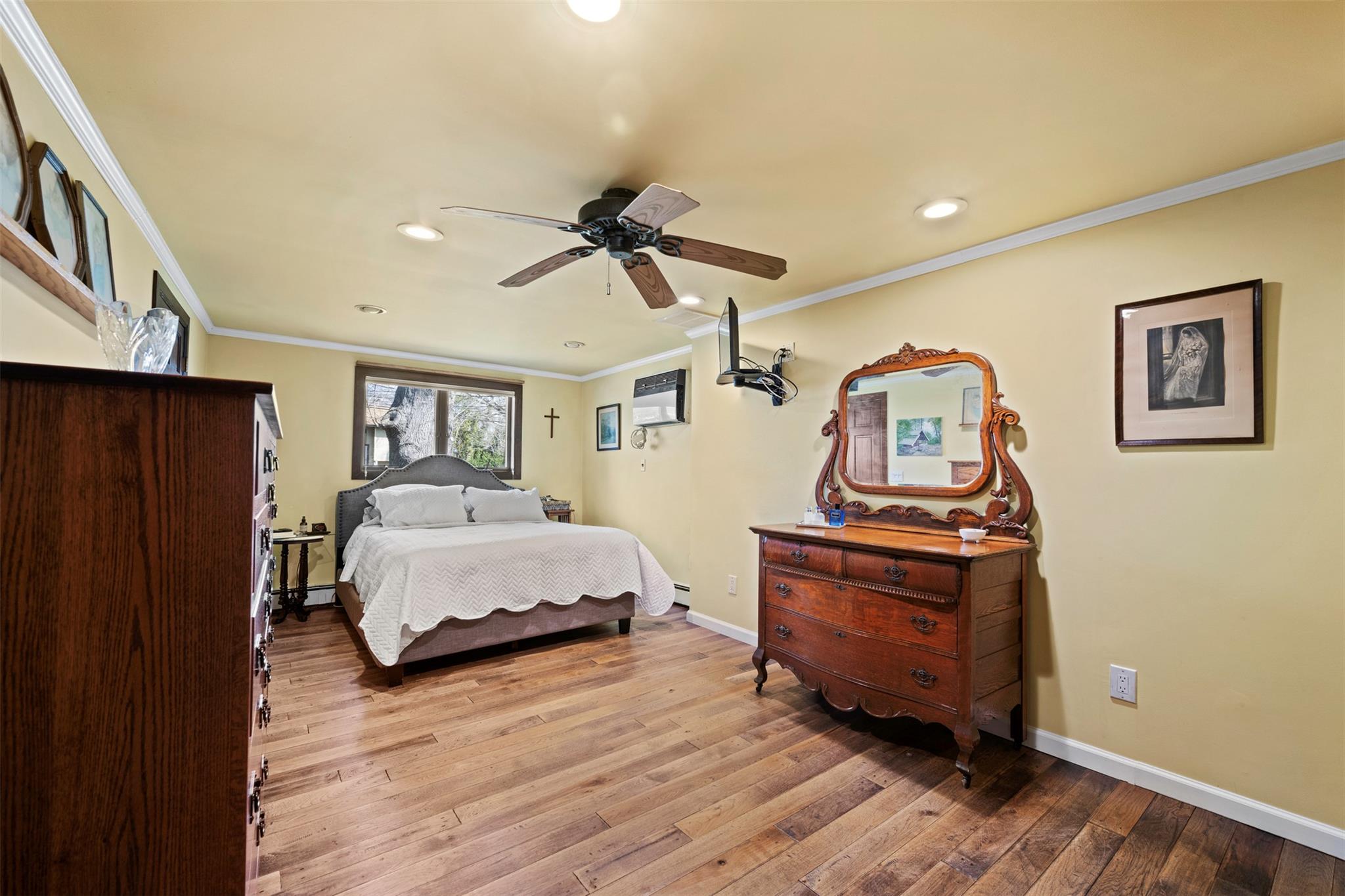120 Floral Park Street, Islip Terrace, New York image 29