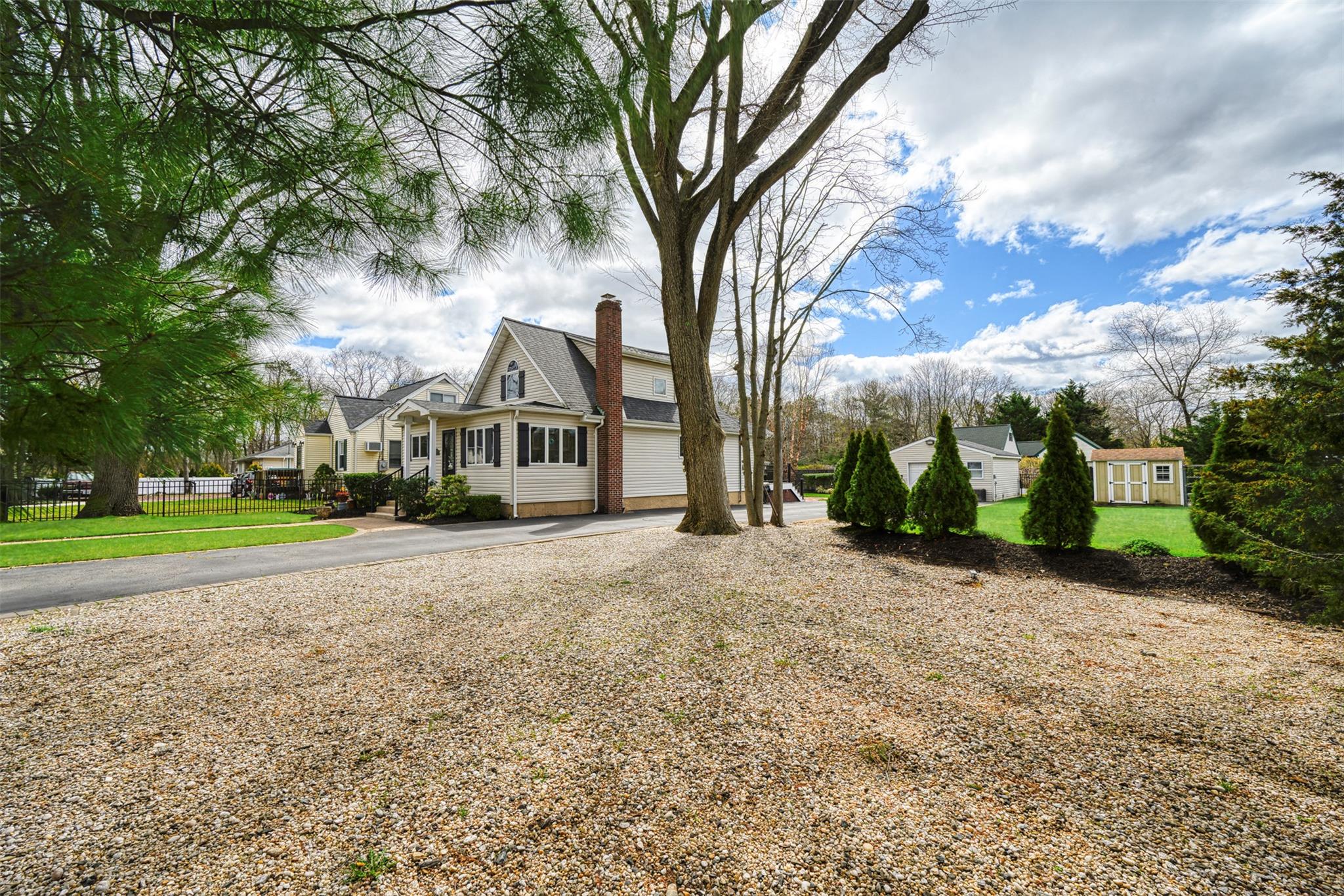 120 Floral Park Street