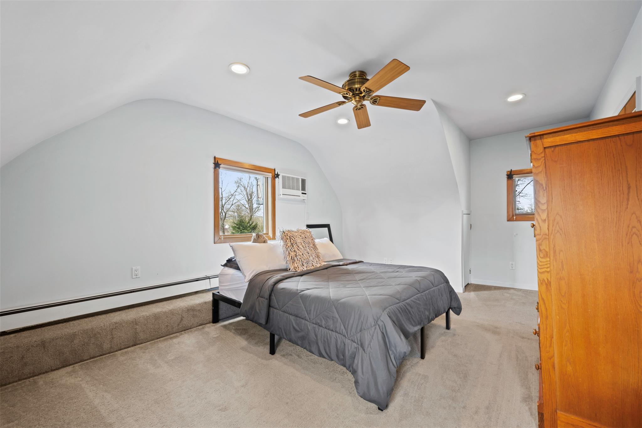 120 Floral Park Street, Islip Terrace, New York image 36