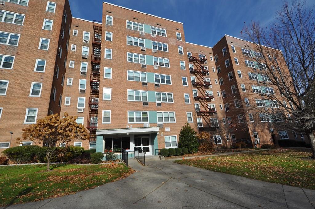 98 Dehaven Drive #3G, Yonkers, New York image 3