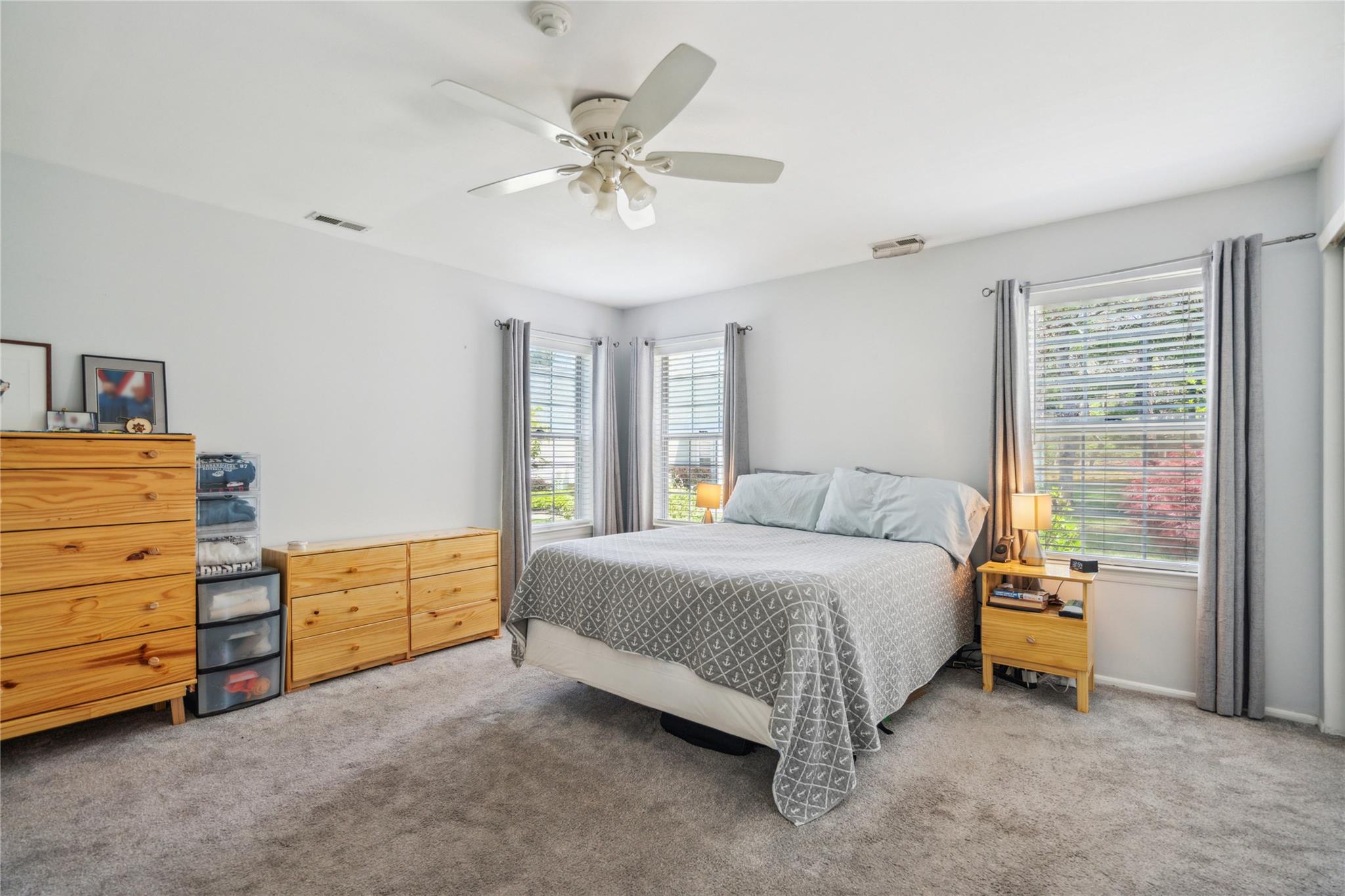 77 Fox Court, Manorville, New York image 18