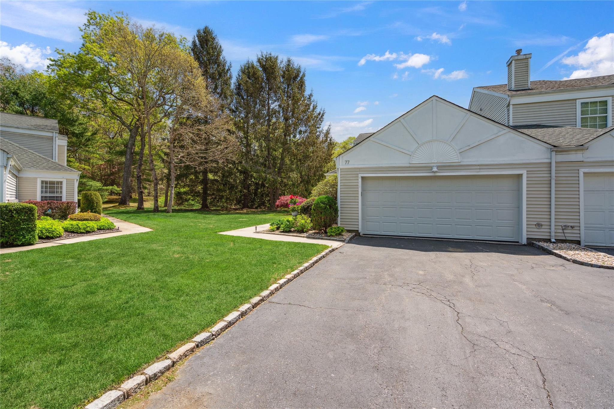 77 Fox Court, Manorville, New York image 3