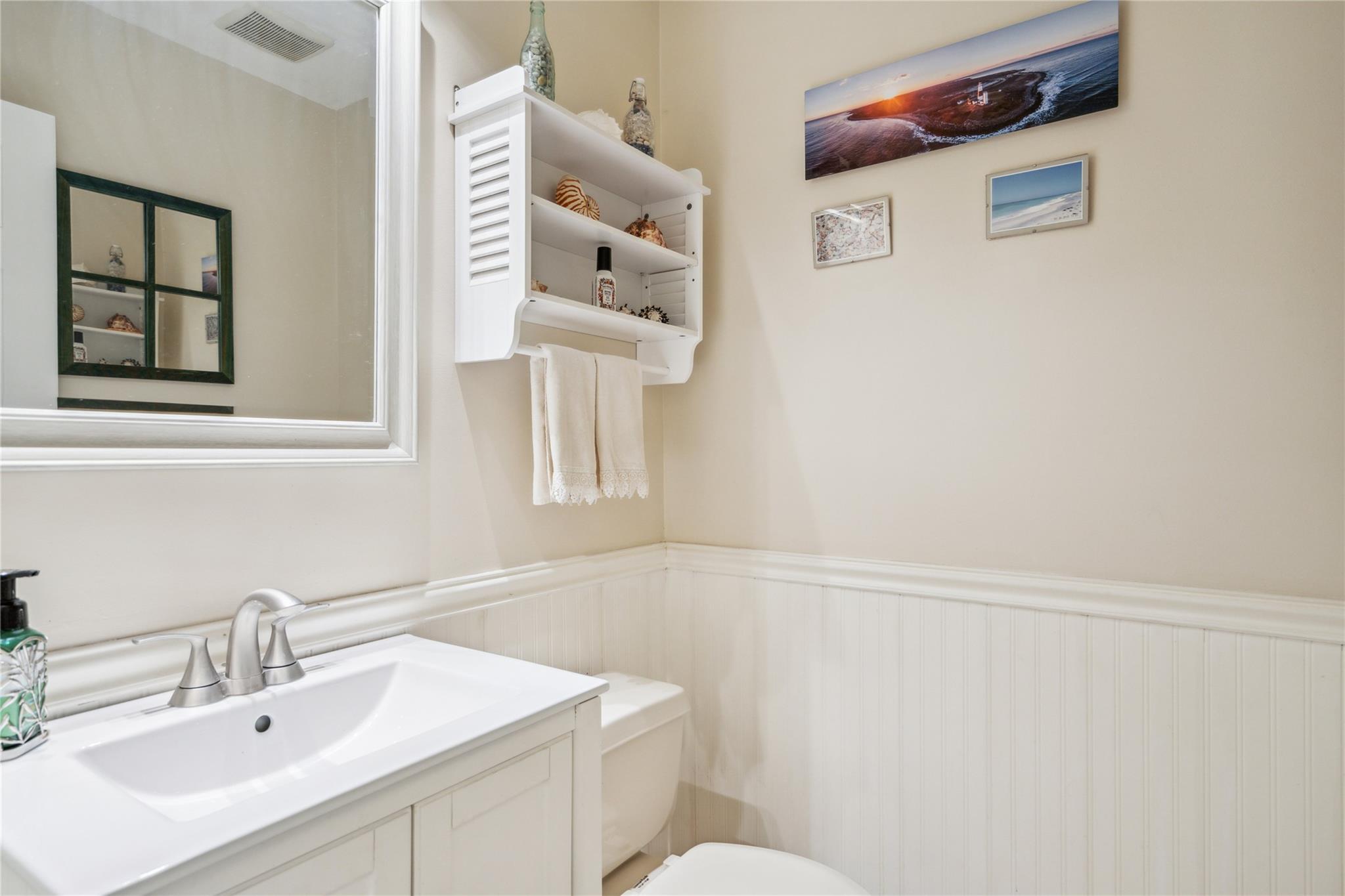 77 Fox Court, Manorville, New York image 17