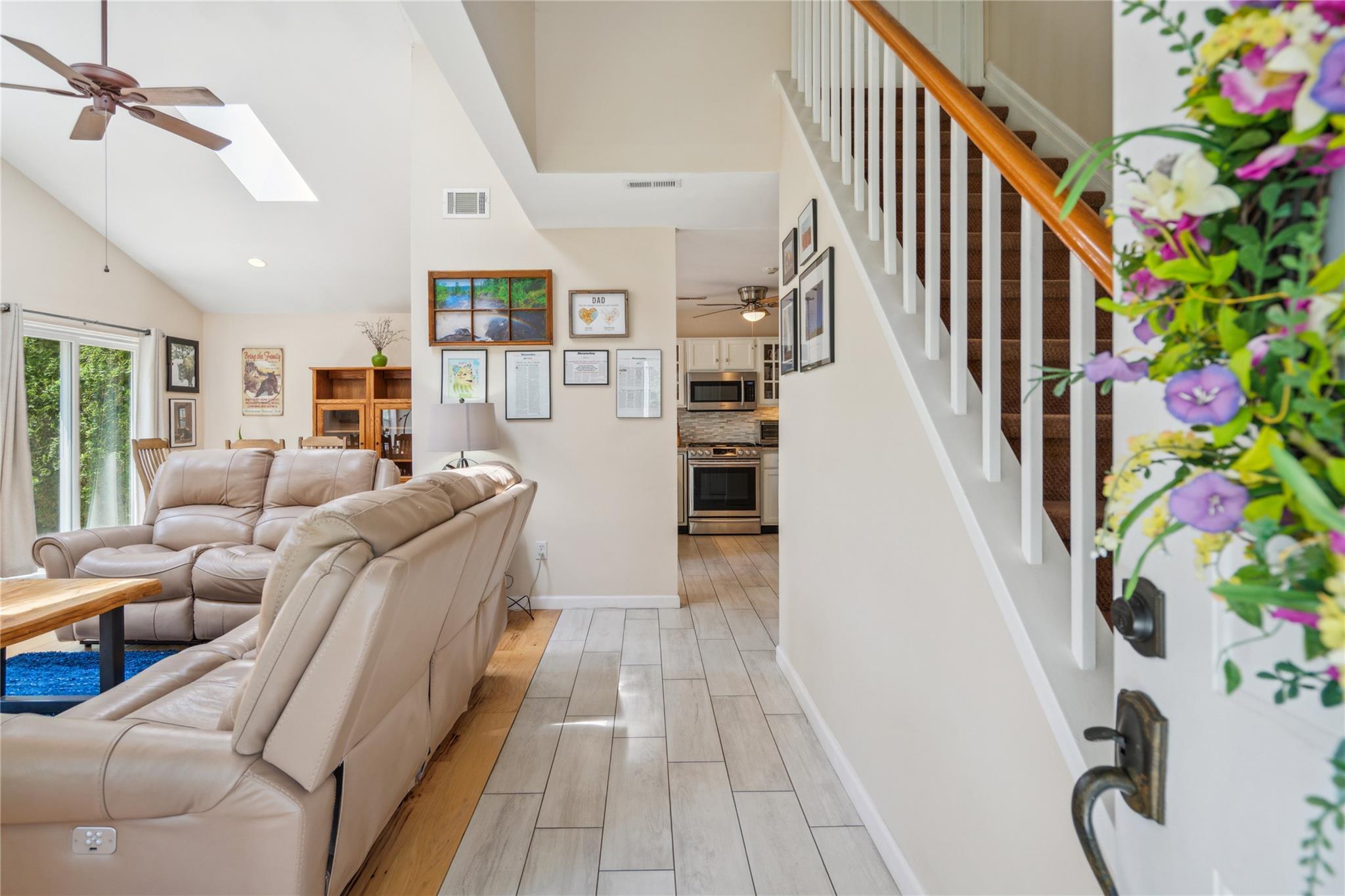 77 Fox Court, Manorville, New York image 5
