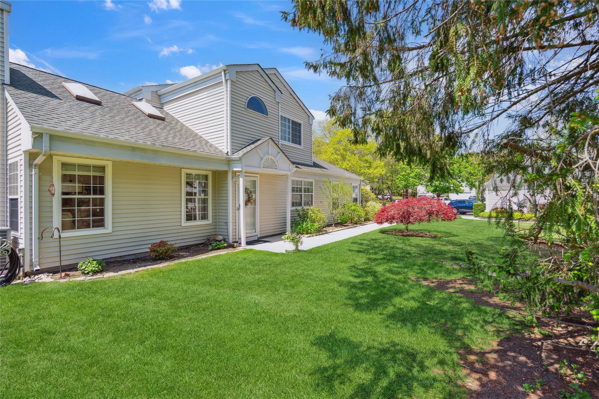 77 Fox Court, Manorville, New York image 4