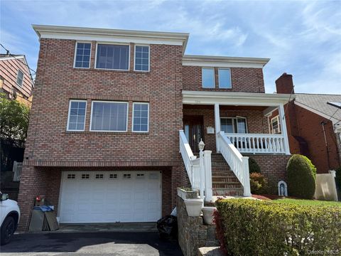 Homes For Sale - 124 Lakeview Avenue<br/> Westchester County, West Harrison, NY 10604