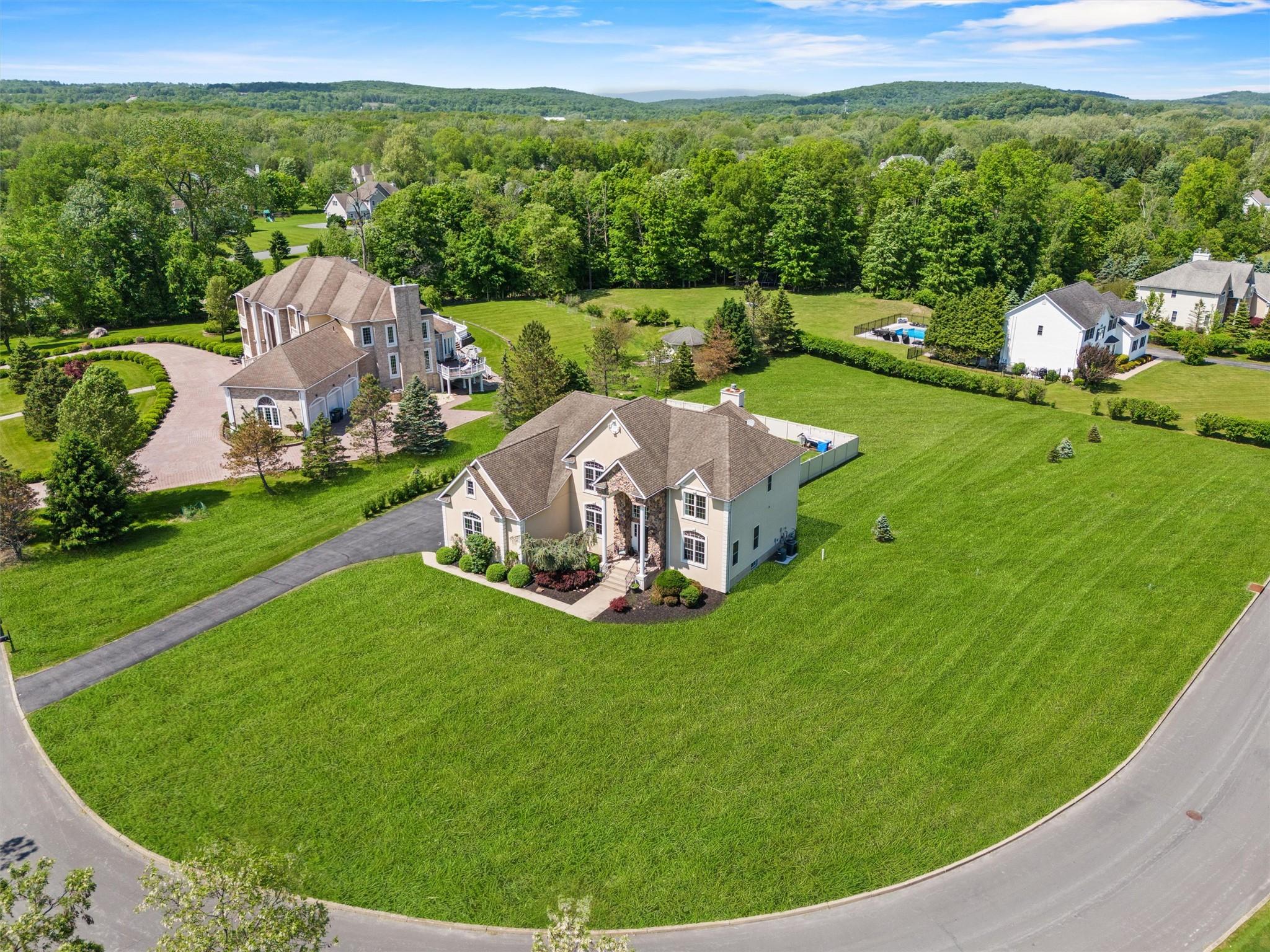 10 Trout Ponds Court, Brookhaven, New York image 3