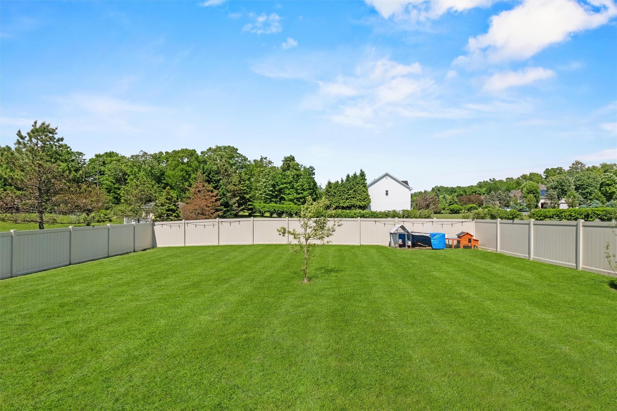10 Trout Ponds Court, Brookhaven, New York image 45