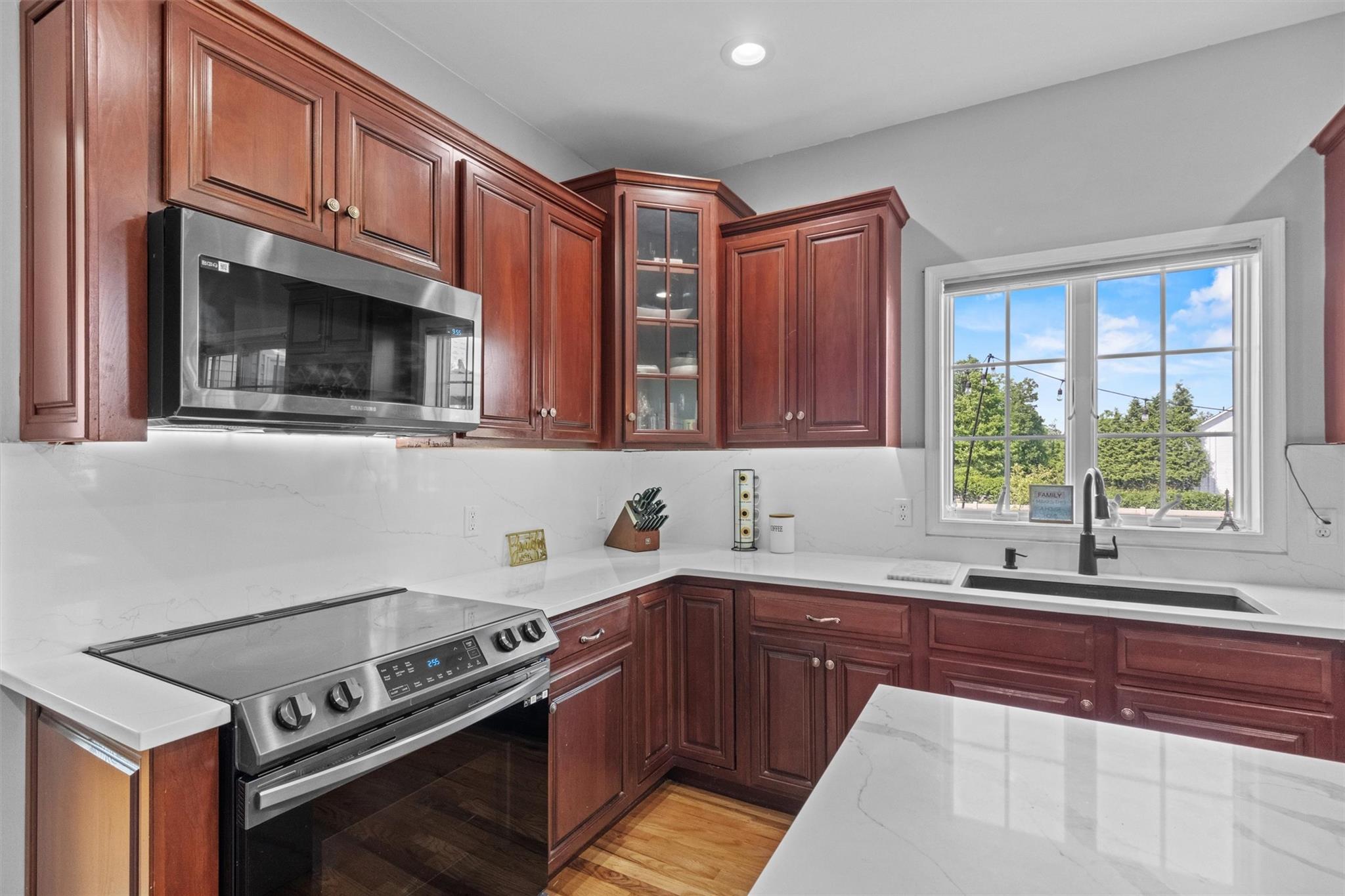 10 Trout Ponds Court, Brookhaven, New York image 20