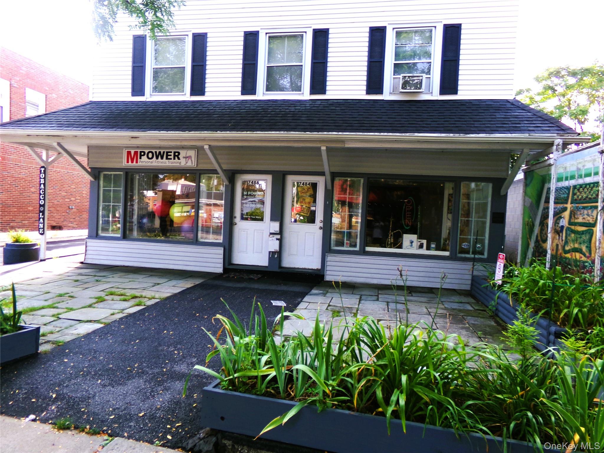7484 S Broadway