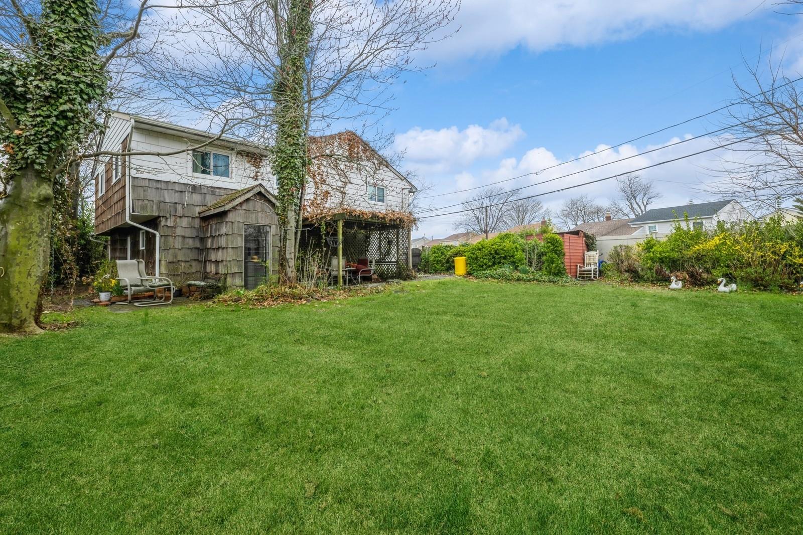 41 Bayview Place, Massapequa, New York image 19