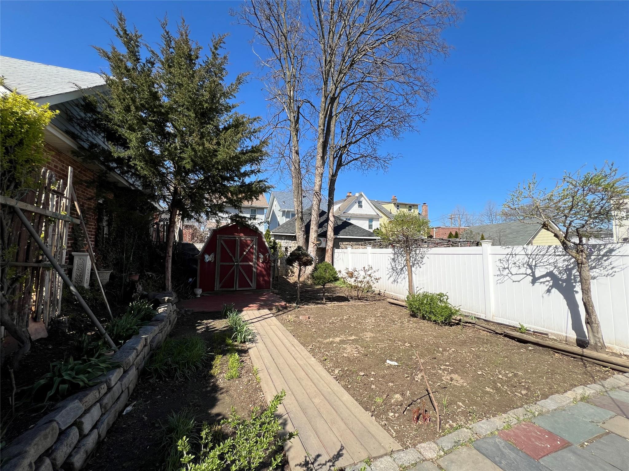 121-37 7 Avenue, College Point, New York image 17