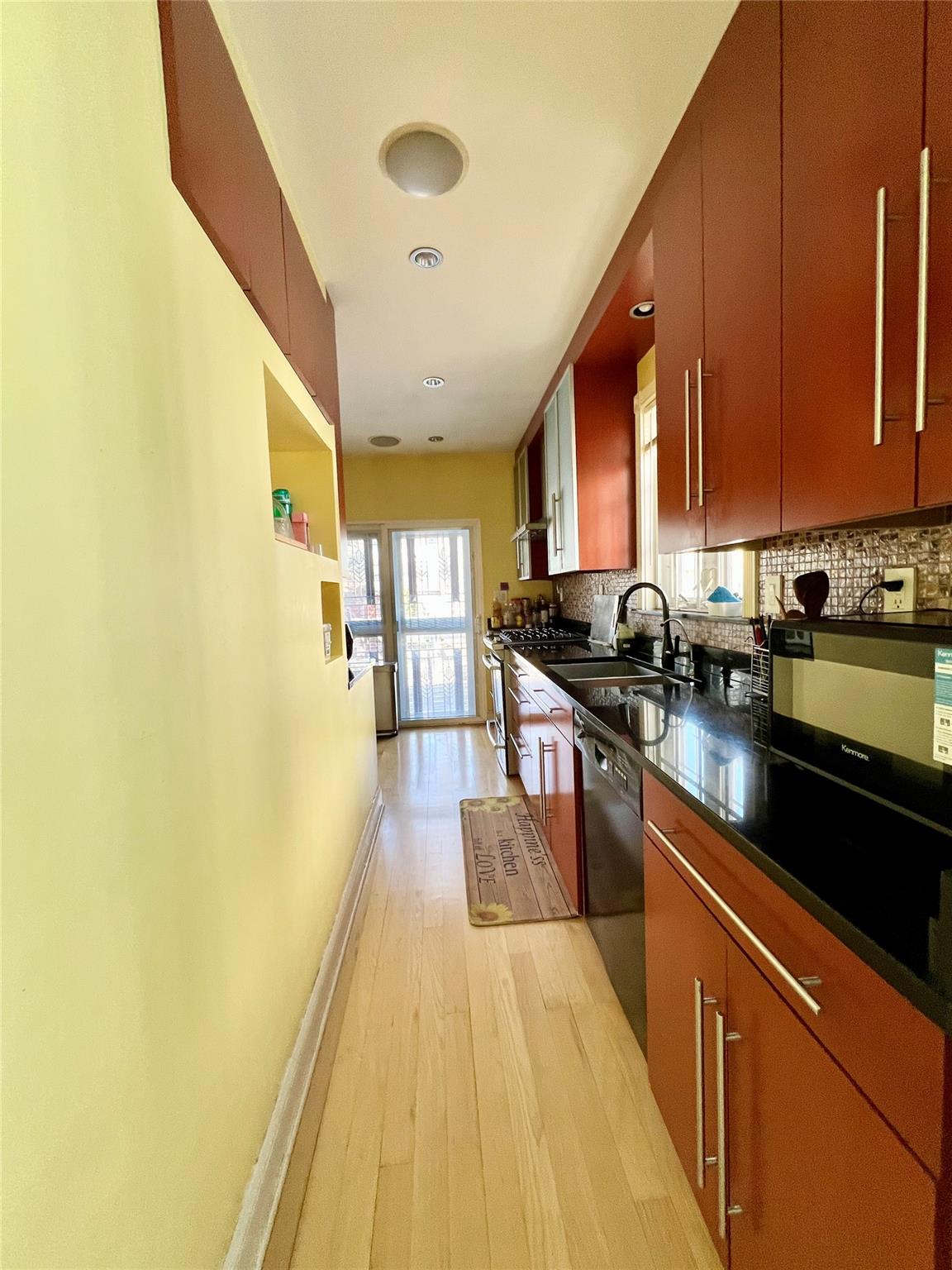 121-37 7 Avenue, College Point, New York image 13