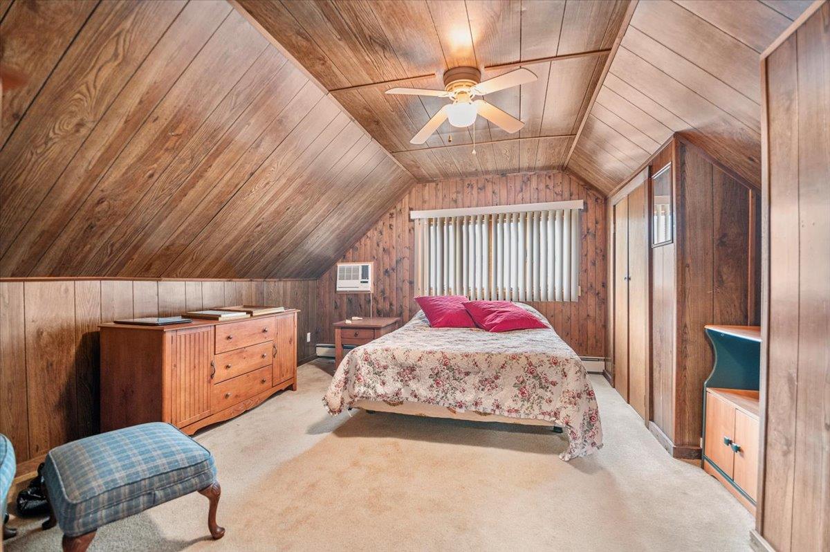 25 Castle Lane, Levittown, New York image 21