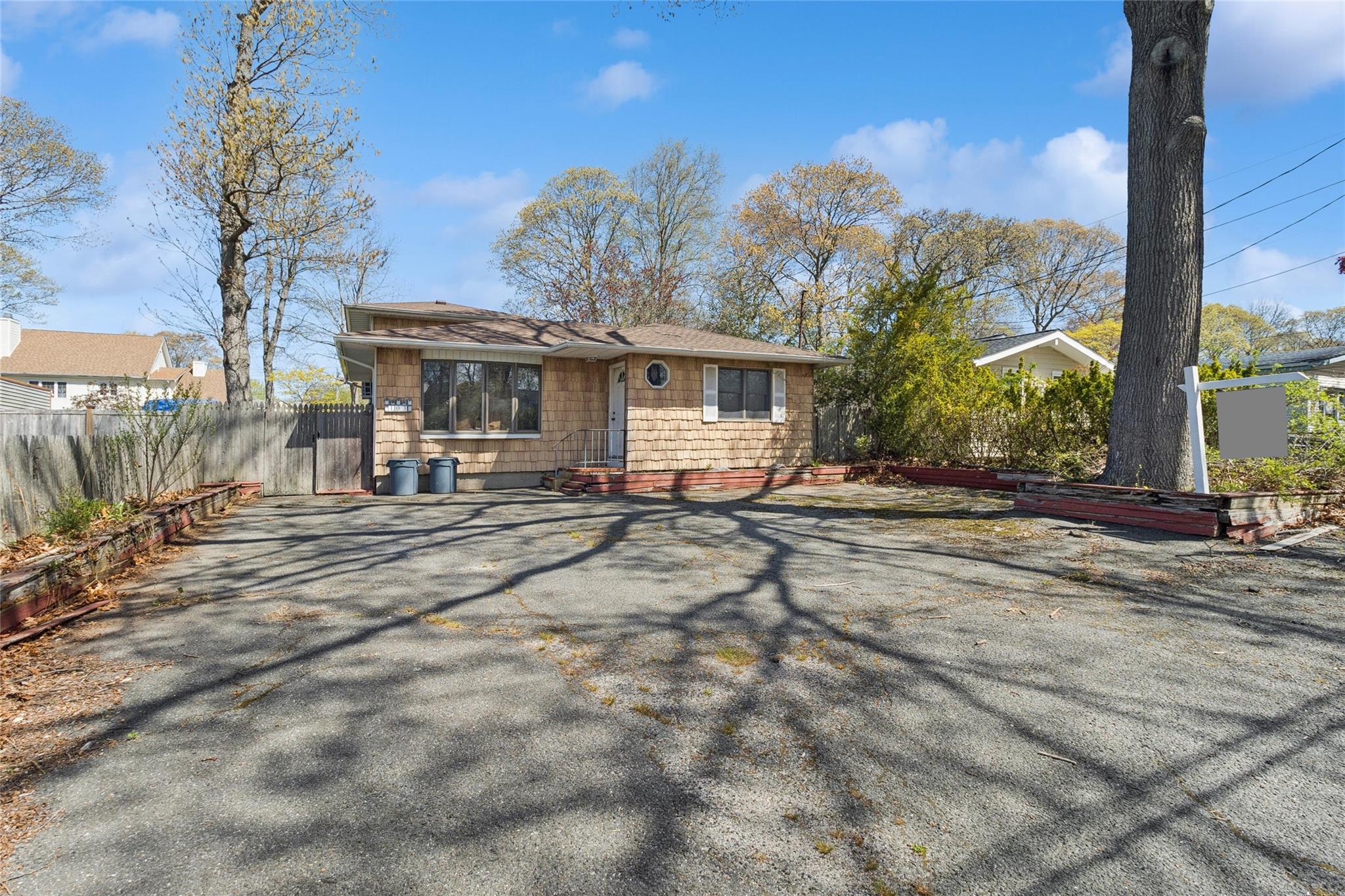 103 Baybright Drive, Shirley, New York image 2