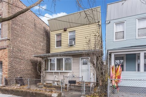 Photo of 10341 101st Street, Ozone Park, NY 11417 (MLS # 944204)