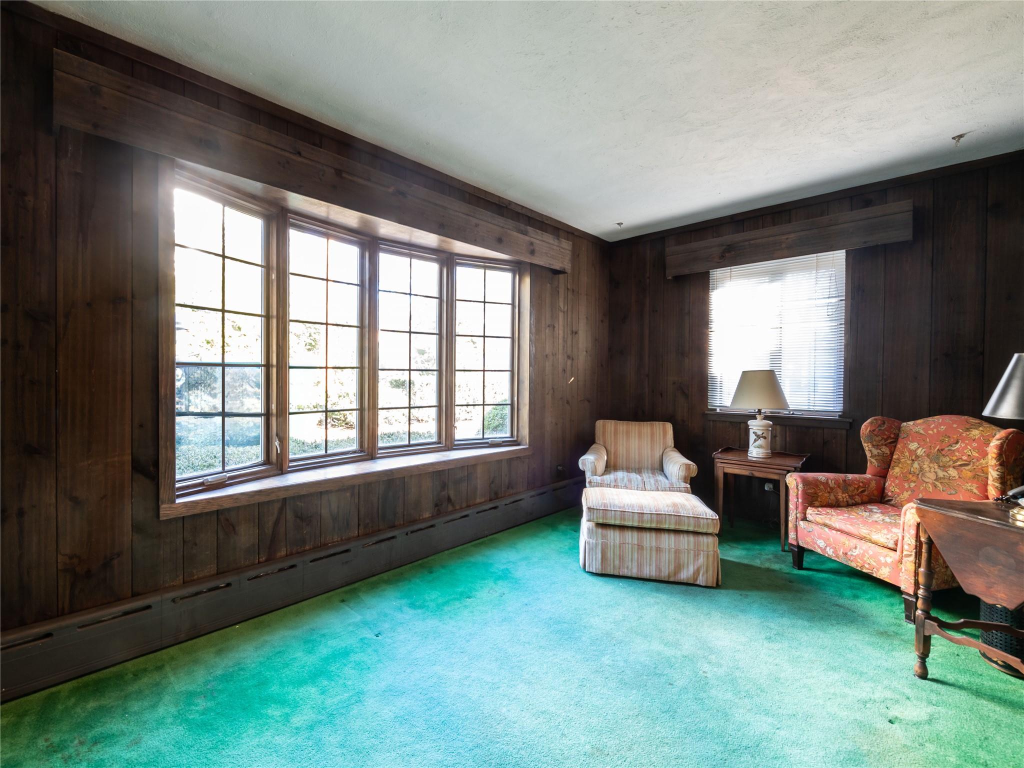 55 Parkwoods Road, Manhasset, New York image 14