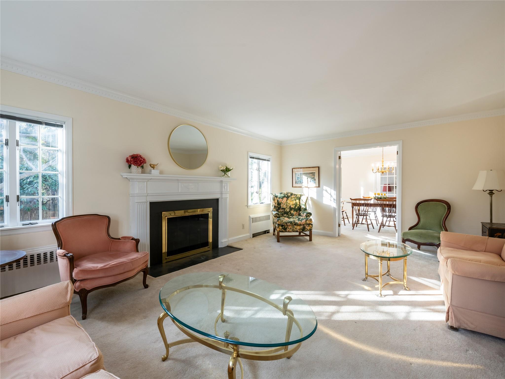 55 Parkwoods Road, Manhasset, New York image 7