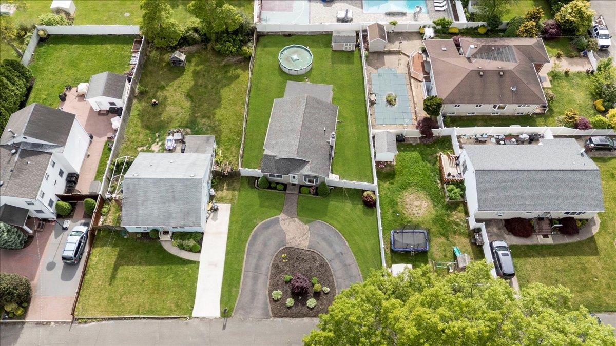 12 Midwood Place, Farmingville, New York image 27
