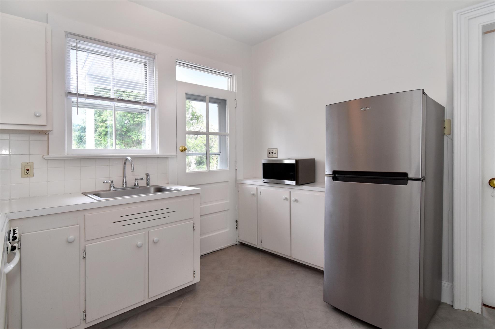 18 E Clinton Avenue, Irvington, New York image 31