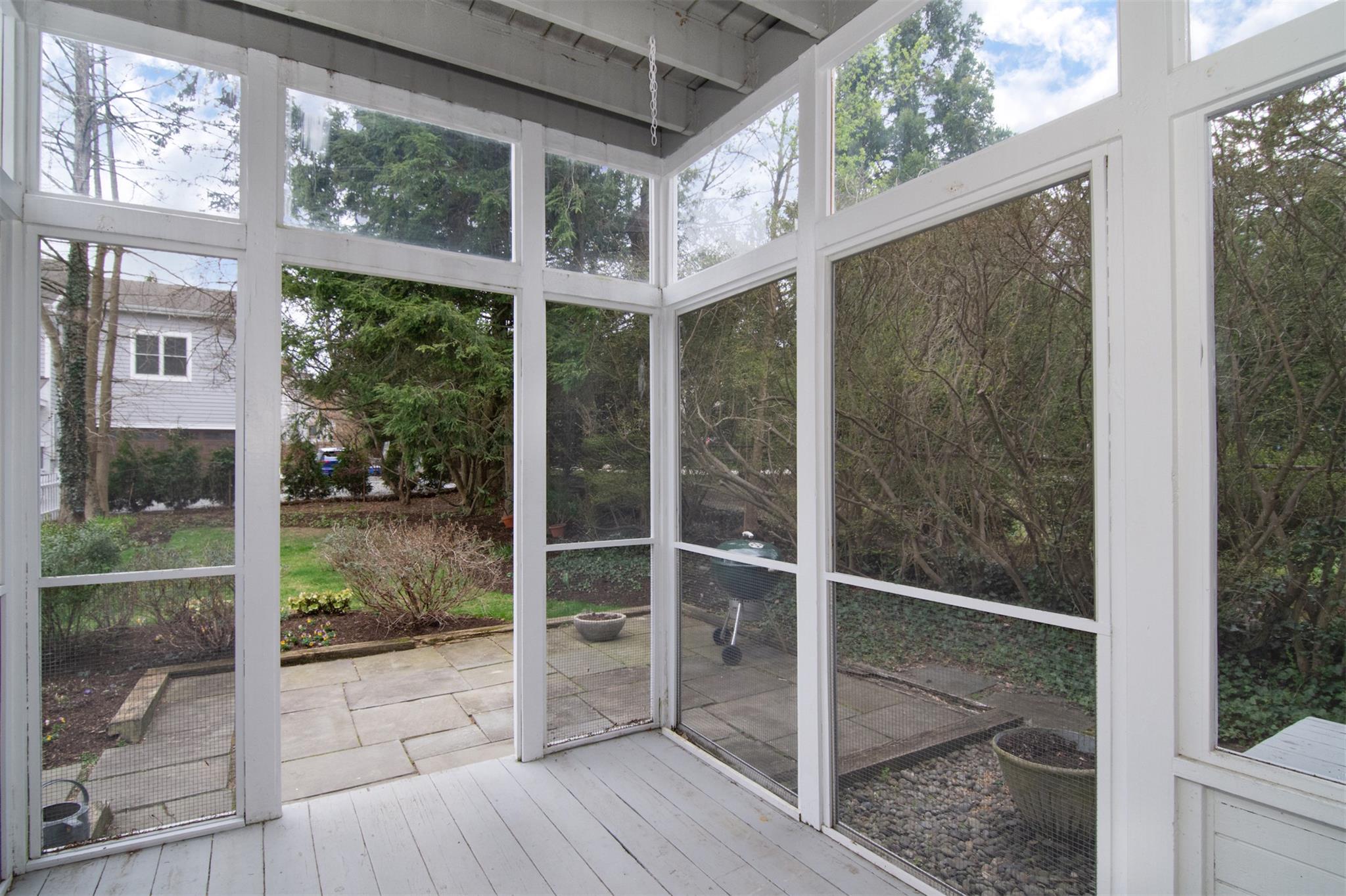 18 E Clinton Avenue, Irvington, New York image 15